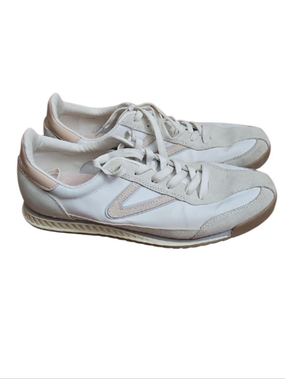 Tretorn Hailey Casual Sneakers with Light Pink Accents, Size 11